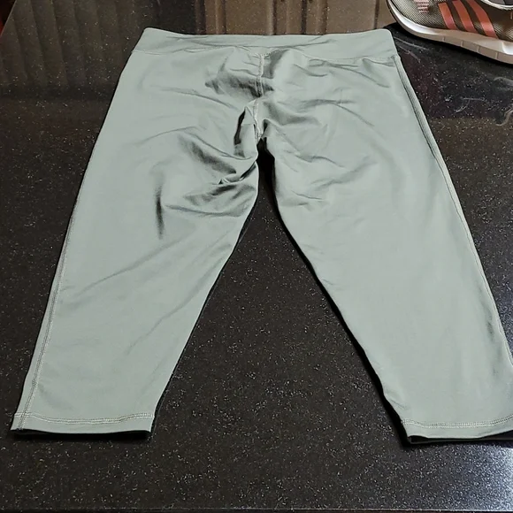 Adidas Athletic Capri - Picture 6 of 10